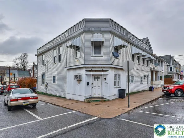 301 E Bertsch St, Lansford, PA 18232