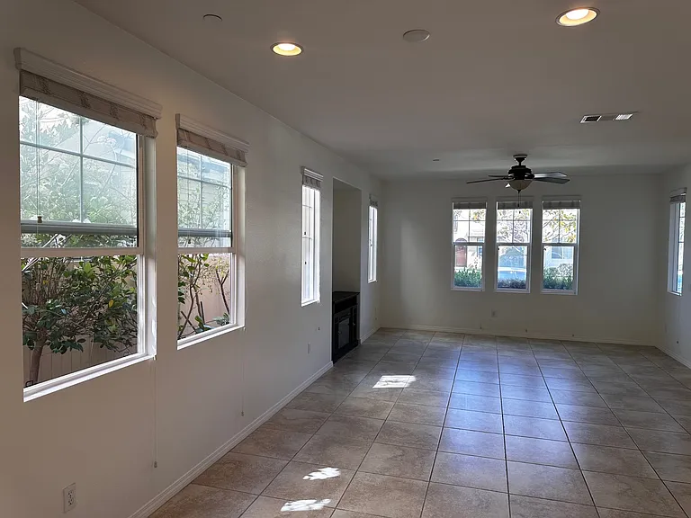 715 Nile River Dr — Photo 21