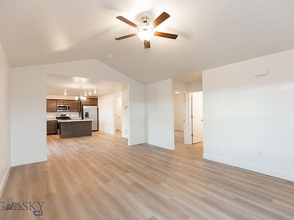 4th image of 707 Butler Creek Ave