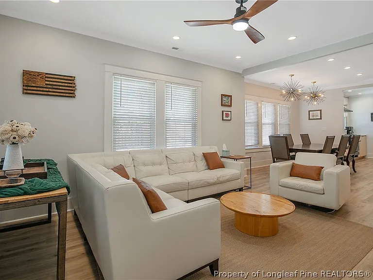 1208 Goodview Ave — Photo 6