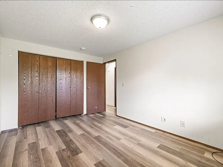 3276 W 9th Ct — Photo 12
