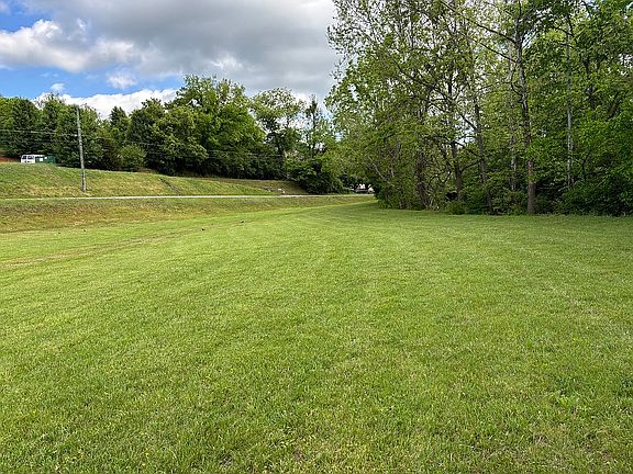 4th image of 223 Old Thomas Bridge Rd