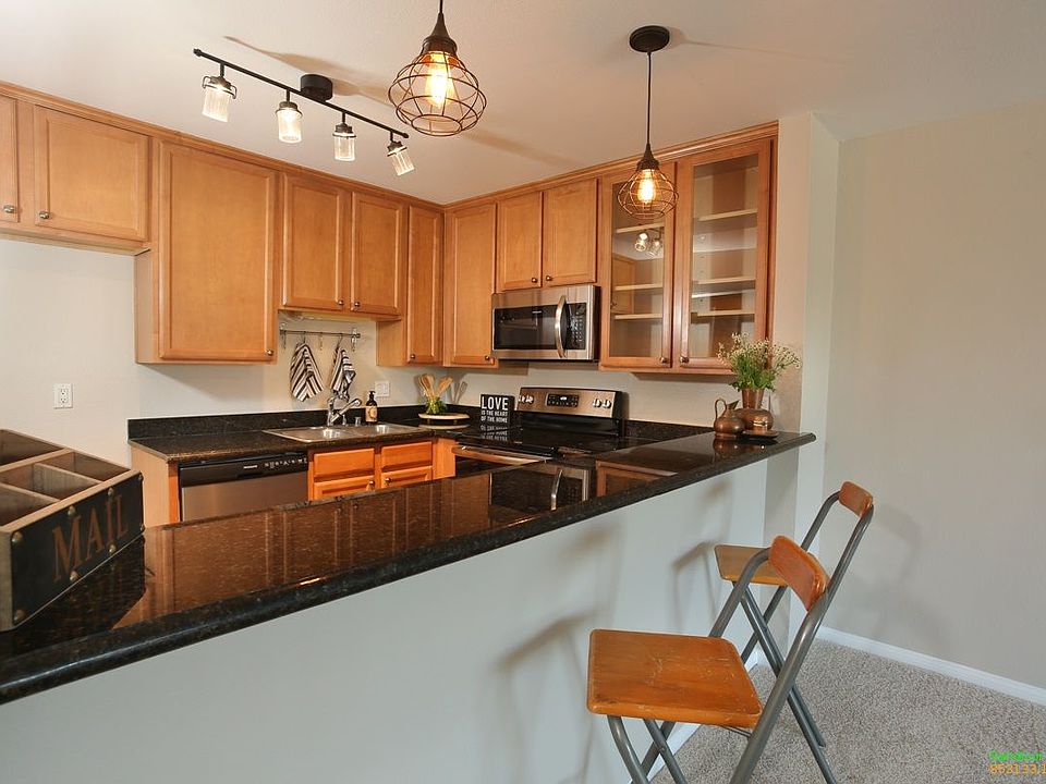 1st image of 3030 Suncrest Dr Unit 202