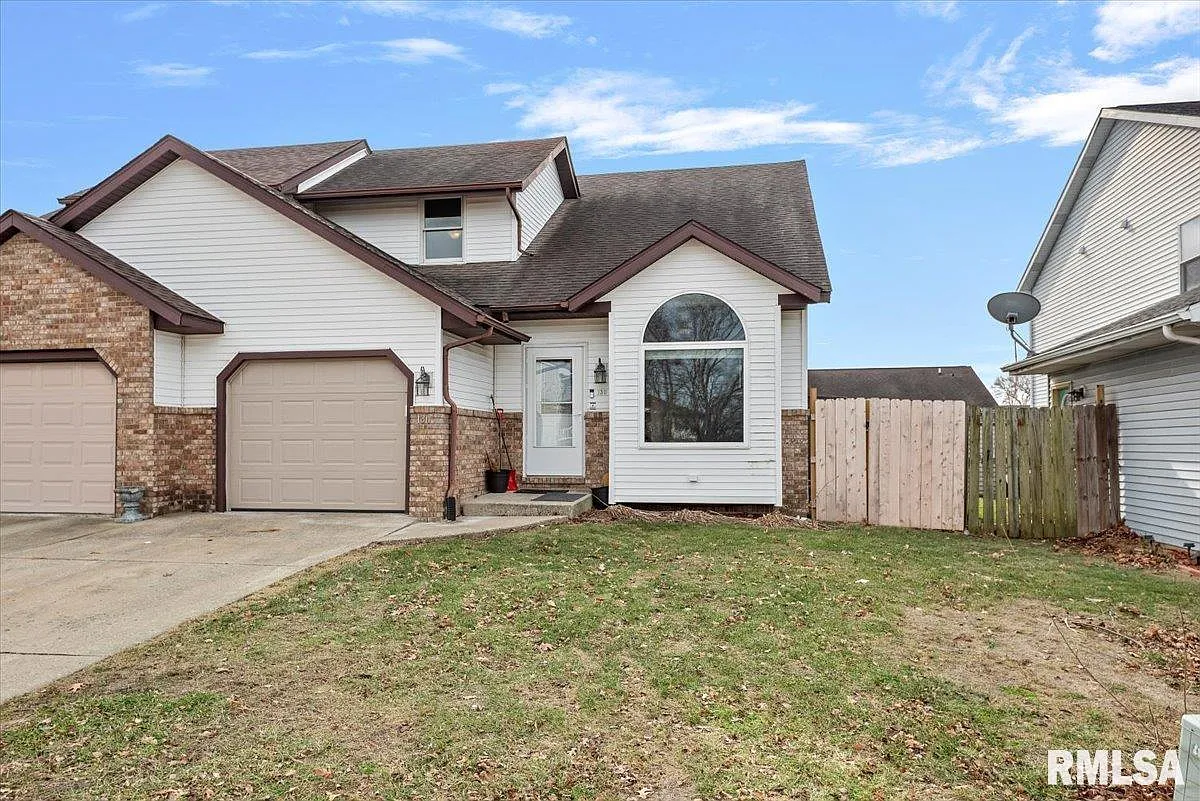 130 Genoa Dr photo 1