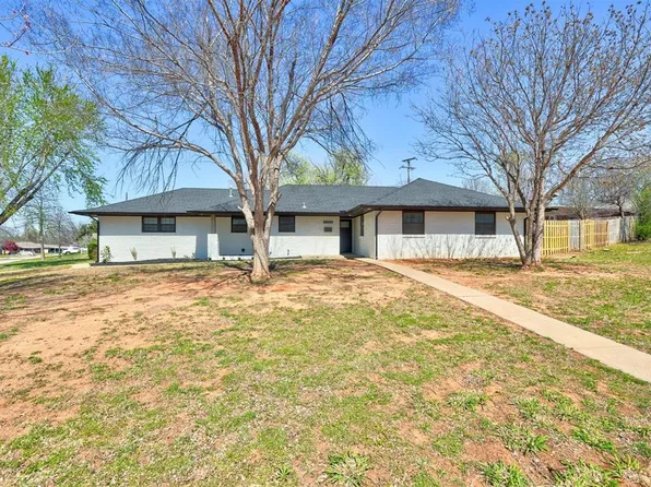 3300 Meadowbrook Dr, Midwest City, OK 73110