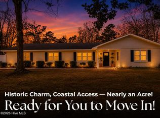 810 Williams Rd, New Bern, NC 28562