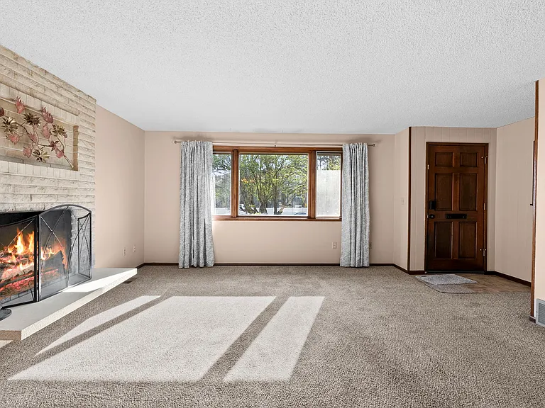 5534 N Driscoll Blvd — Photo 5