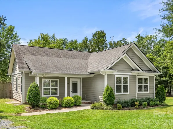 5013 Willow Run Dr, Monroe, NC 28110