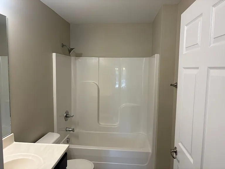 404 Southern Cross Dr — Photo 8