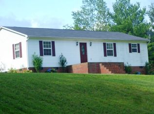 172 Night Rd, Princeton, WV 24739