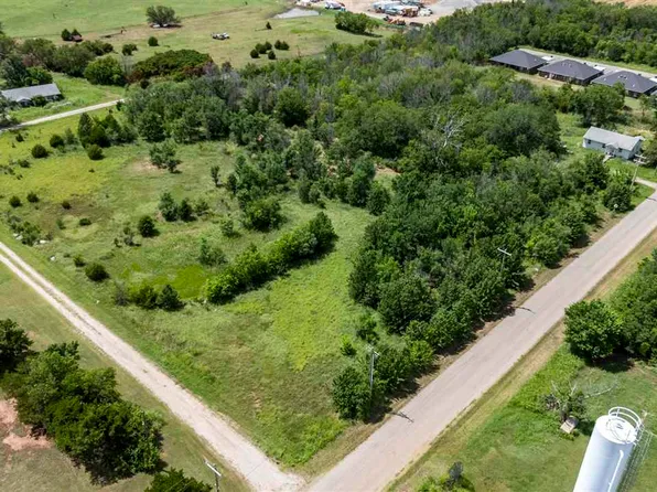 324 Anna, Red Rock, OK 74651