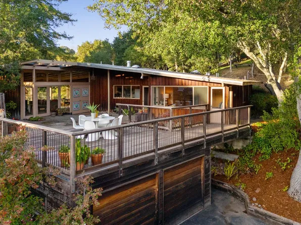 15 Scenic Ct, Orinda, CA 94563