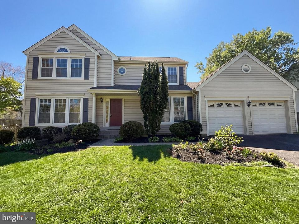 1st image of 13907 Castle Ct
