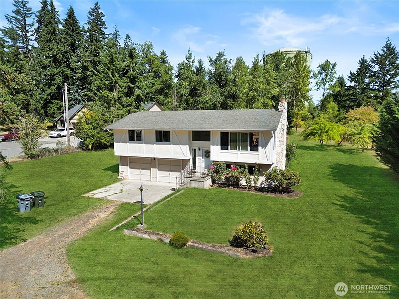 3rd image of 9721 194th Street E