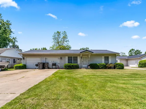 413-415 S Harkless Dr, Syracuse, IN 46567