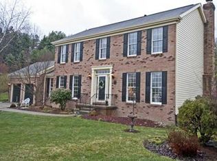 808 Azure Ct, Cranberry Twp, PA 16066