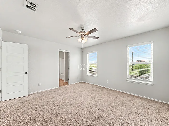 7611 Twin Pine Ct — Photo 10