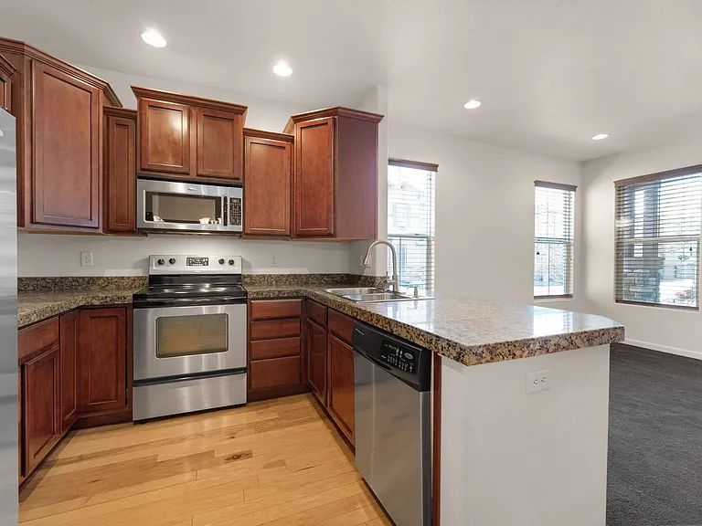 4723 Mossy Rock Grv — Photo 14