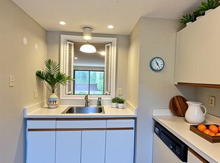 Kingsbury Townhouses, West Yarmouth, MA 02673