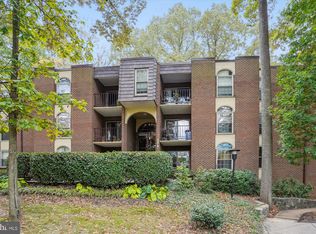 3376 Woodburn Rd APT 14, Annandale, VA 22003