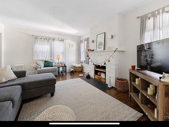 5th image of 221-23 S Collingwood Ave #223