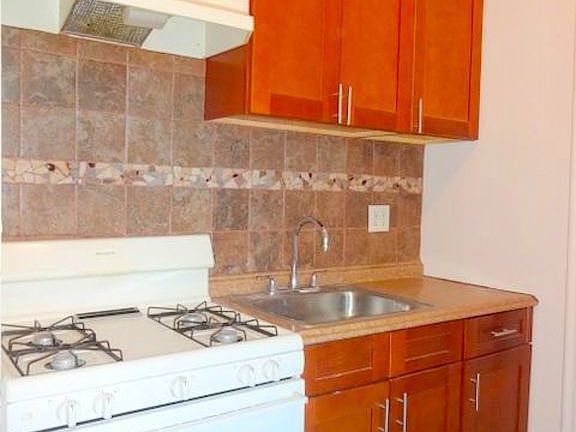 2nd image of 2509 Astoria Blvd APT 2L