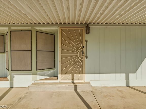 3rd image of 1608 Cajon Ct