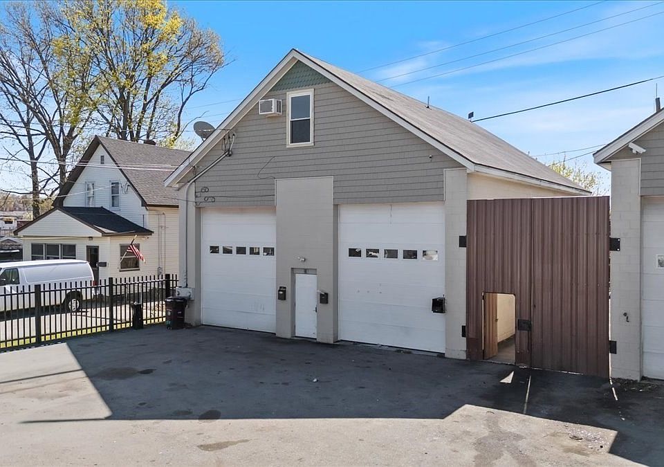 1st image of 33 Garfield St