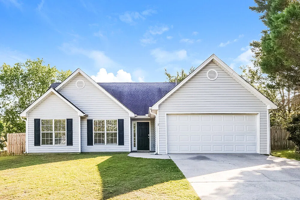 3 bed, 2.0 bath, 1345 sqft, $3,080 — Photo 1