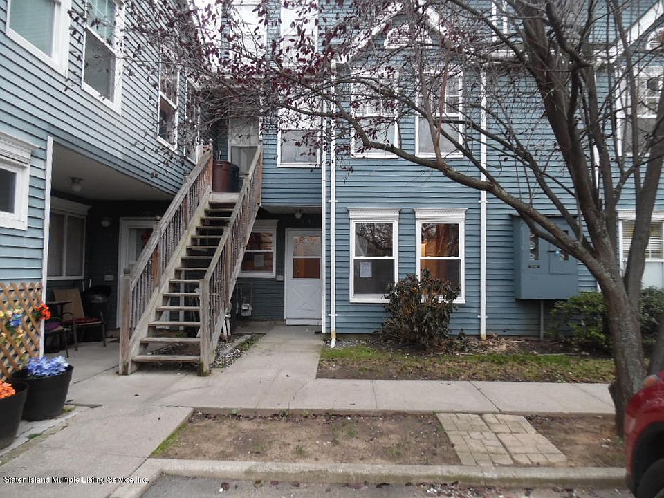 1st image of 223A Pond Way #223A
