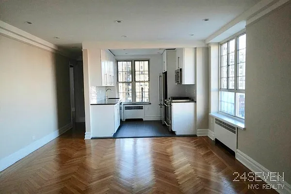 Rented by 24 7 NYC Realty Inc. | media 51