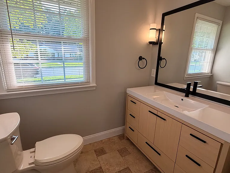 3639 Windsor Dr — Photo 21