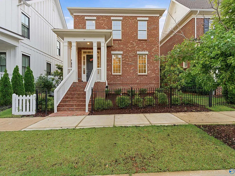 14 Weybosset St NW — Photo 1