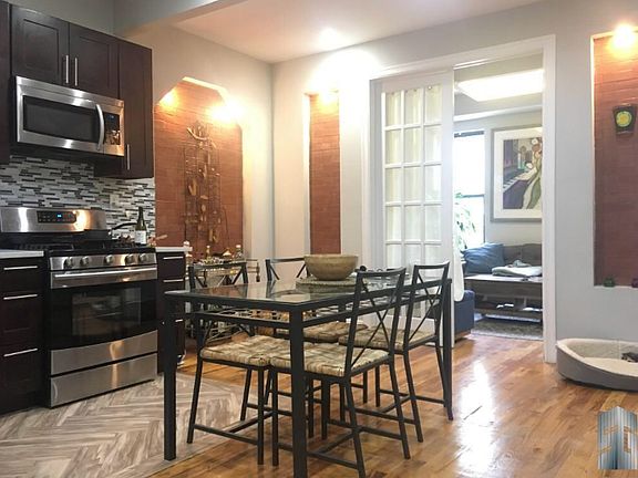 2nd image of 1217 Jefferson Ave #2B