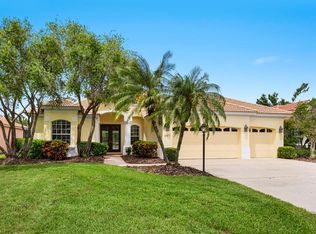 6811 Honeysuckle Trl, Lakewood Ranch, FL 34202