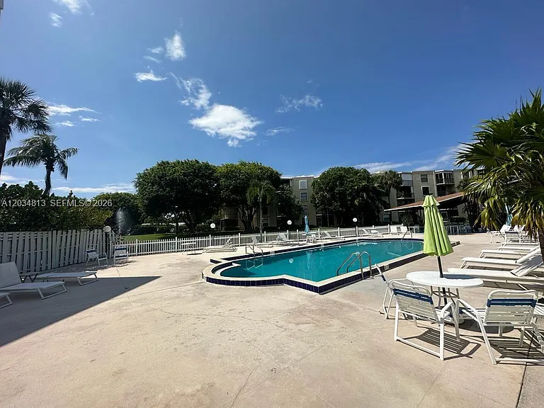 200 Waterway Dr S #107 — Photo 27