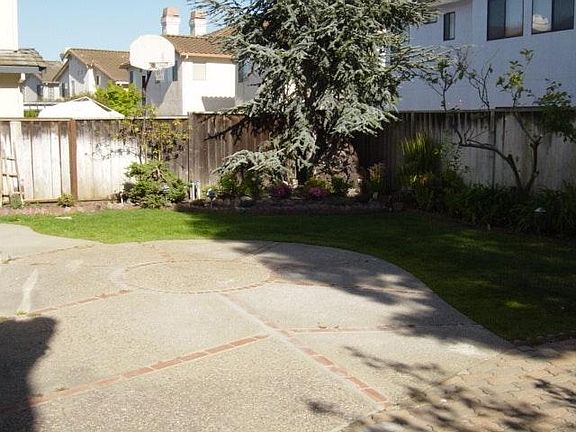 3rd image of 5138 Seaside Ct
