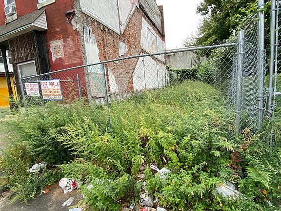4th image of 1524 W Ontario St