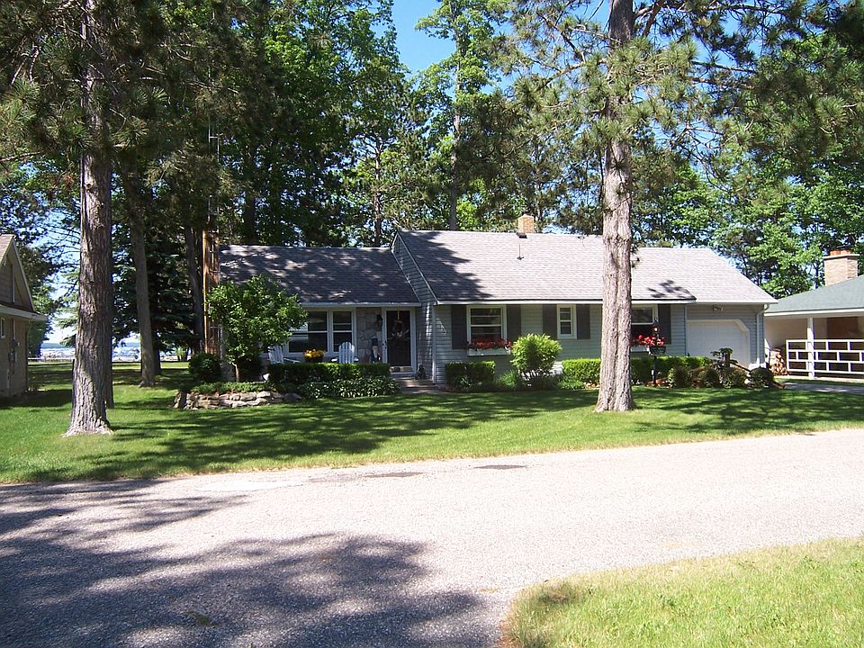 Front of fantastic home