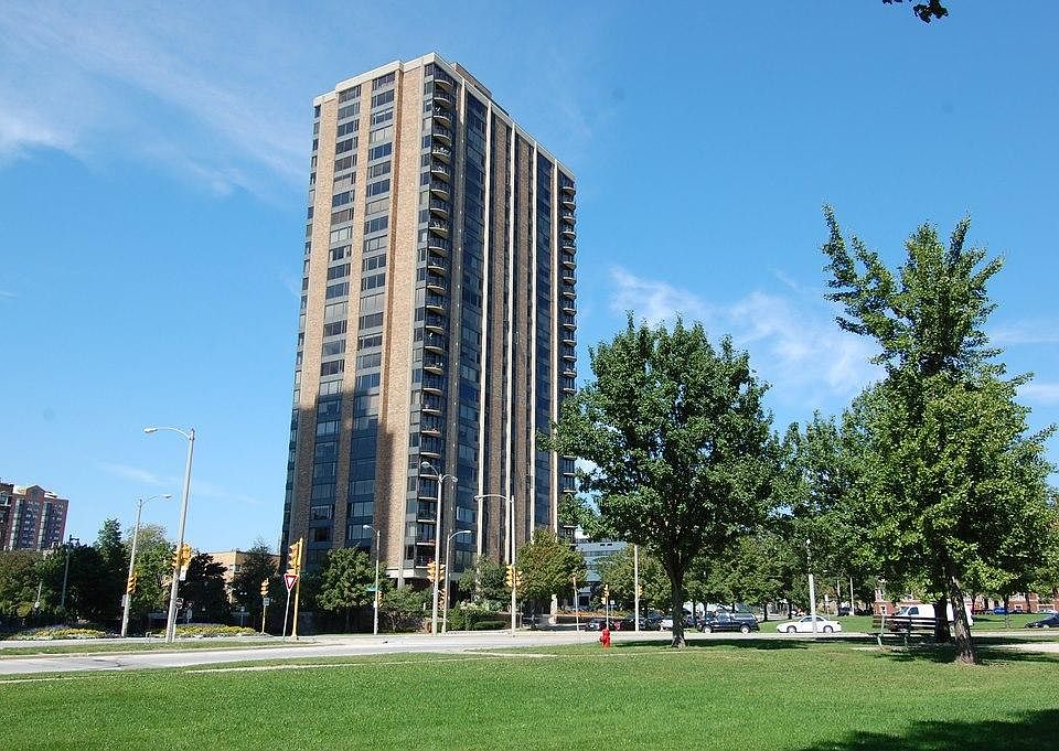 1st image of 929 N Astor St #2601/2603