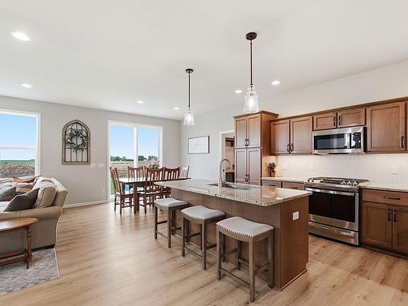 4th image of 809 S Musket Ridge DRIVE