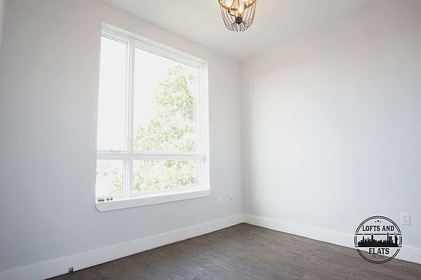 Rented by Lofts and Flats LLC | media 4