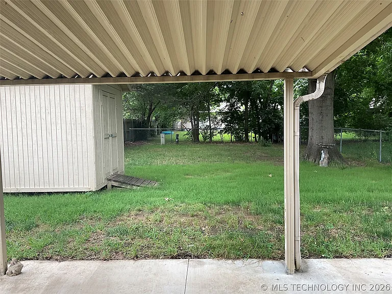 3230 S Lakewood Ave — Photo 17