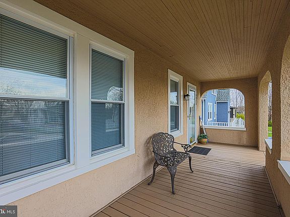 5th image of 6016 Burgess Ave
