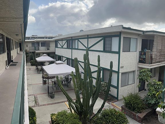 2nd image of 636 W Wilson Ave APT 219