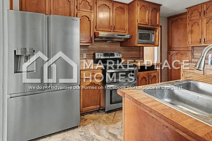 3 bed, 2.0 bath, 1757 sqft, $1,295 — Photo 4