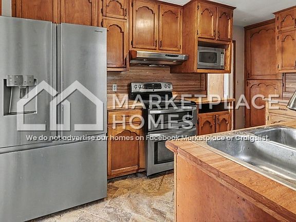 4th image of 801 Westfield Dr