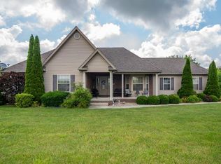 217 E Sunset Ridge Dr, Mount Sterling, KY 40353