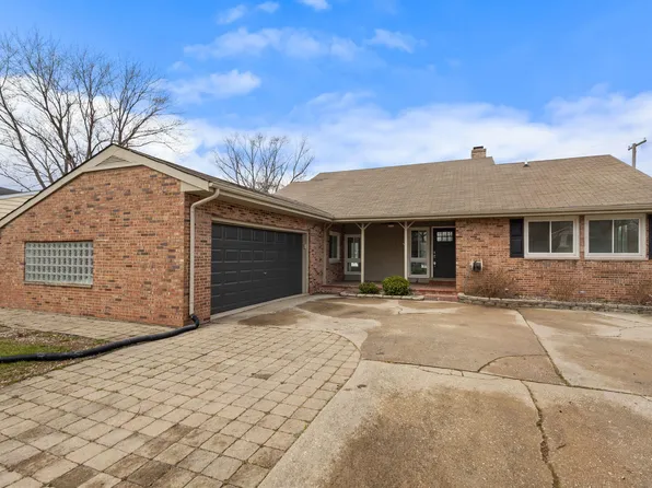 2600 W 59th Pl, Merrillville, IN 46410