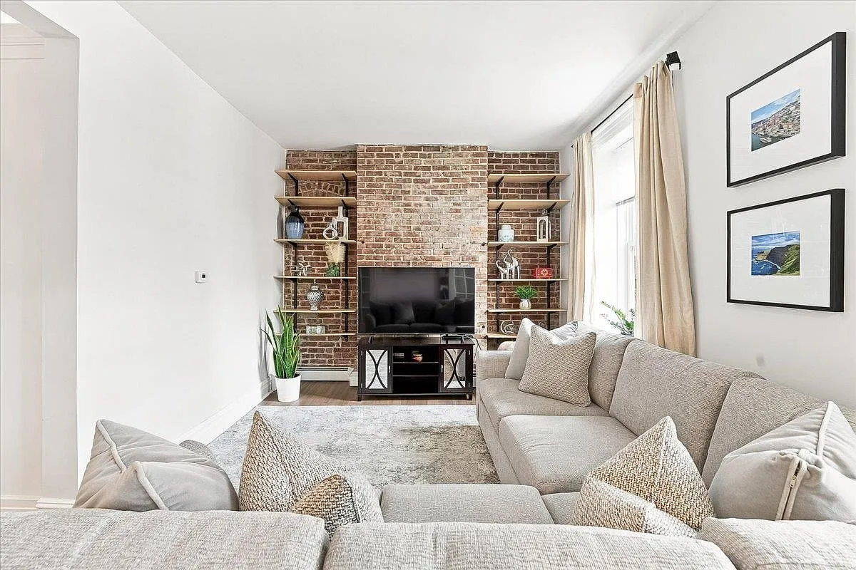 2 bed, 1.0 bath, 642 sqft, $4,100 — Photo 4